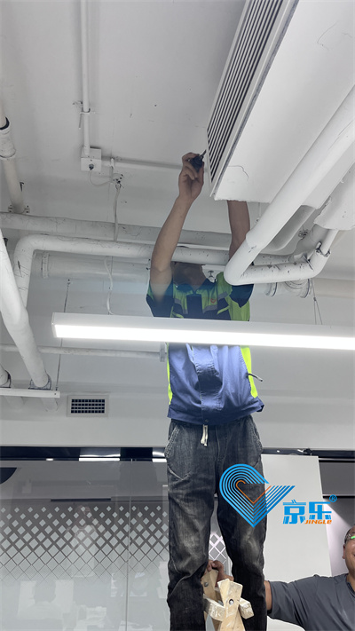 空調(diào)風口更換